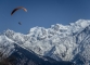 Parapentiste devant le Mont Blanc (8 avril 2015)