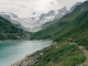 Le chemin longeant le Lac de Moiry est très pittoresque (28 juillet 2018)