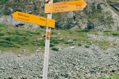 Après avoir passé le petit pont au Gros Liapec, continuer en direction de la Cabane de Moiry (28 juillet 2018)