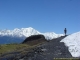 Sentier face au Mont-Blanc