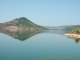 Magnifique lac bordé de terre rouge (ruffe), au calme et à la tranquillité incomparable (10 juillet 2003)