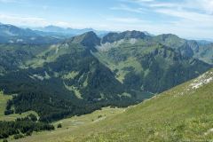 Vue sur le Lac des Plagnes en contrebas (1er août 2019)