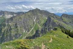 Vue sur le Roc de Tavaneuse (6 juin 2022)