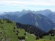 Vue depuis le sommet sur la Dent d'Oche et les Cornettes de Bise