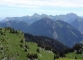 Vue depuis le sommet sur la Dent d'Oche et les Cornettes de Bise