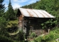 Chalet à mi-parcours dans la forêt de la Perrière