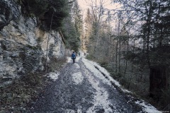 Continuer de suivre la route (25 décembre 2019)