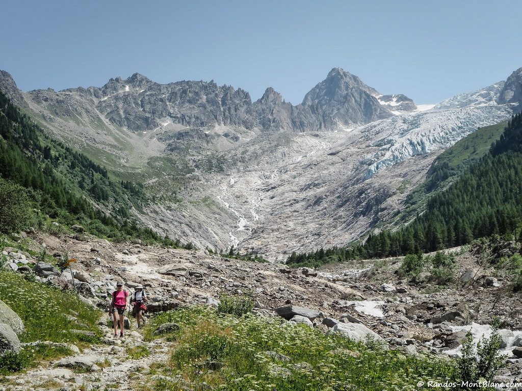 Glacier du Trient qui a considérablement reculé à cause du réchauffement climatique