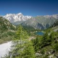 Vue sur le Lac d'Arpy en montant au Lago di Pietra Rossa