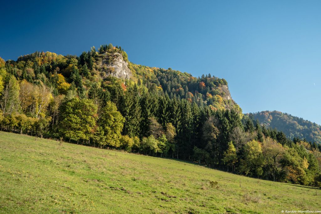 Mont Vouan depuis le chemin menant aux Meulières de Grande Gueule