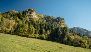 Mont Vouan depuis le chemin menant aux Meulières de Grande Gueule