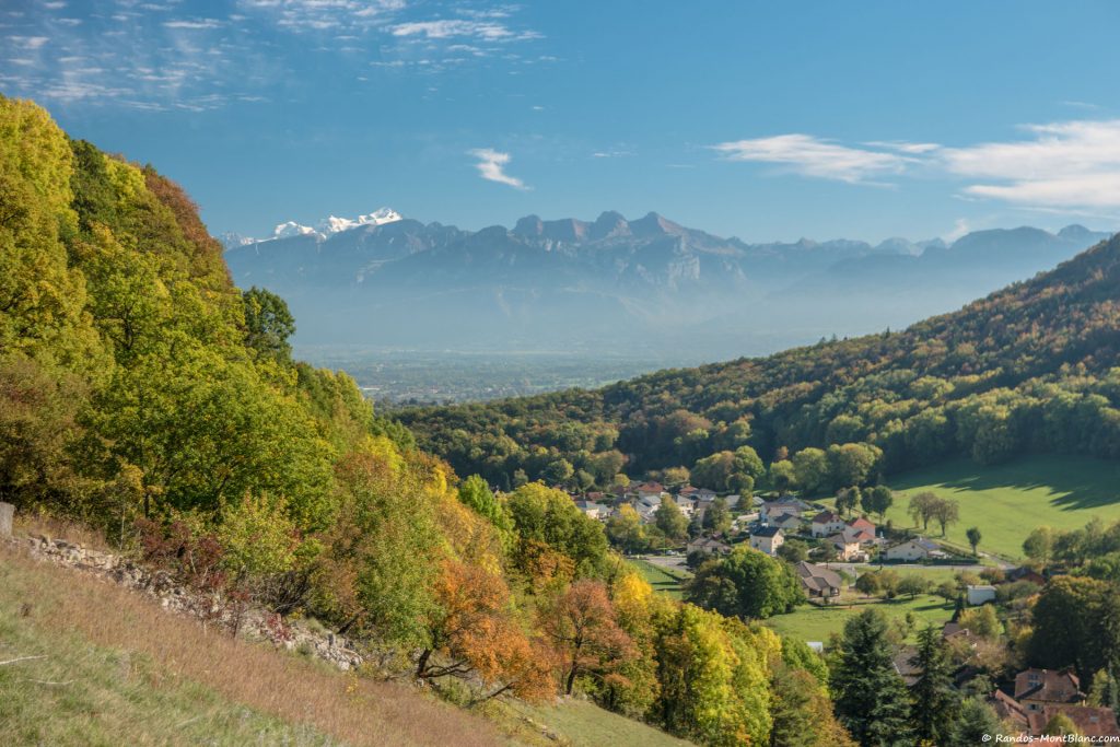 Vue sur le Mont Blanc et les Bornes depuis le Petit Salève
