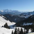 Le Col de la Ramaz est situé juste derrière