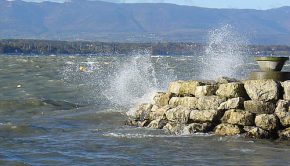 Léman par forte bise