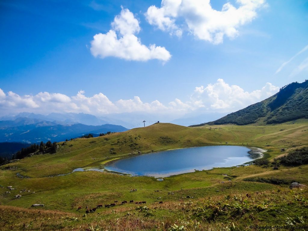 Lac du Roy situé en contrebas du Pic du Marcelly