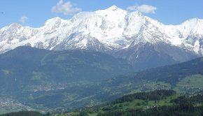 Vue sur le Mont Blanc depuis la Crête des Bénés