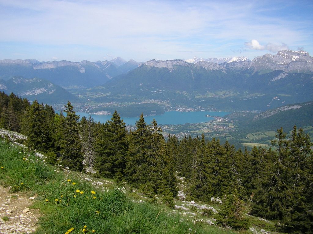Vue sur Annecy et son lac depuis le Semnoz (5 juin 2014)